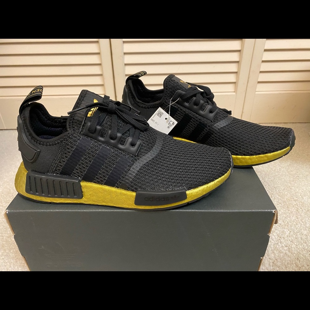 Adidas NMD_R1 J (Black Gold Metallic) NWT Size 7